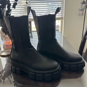 Black Chunky Platform Boots